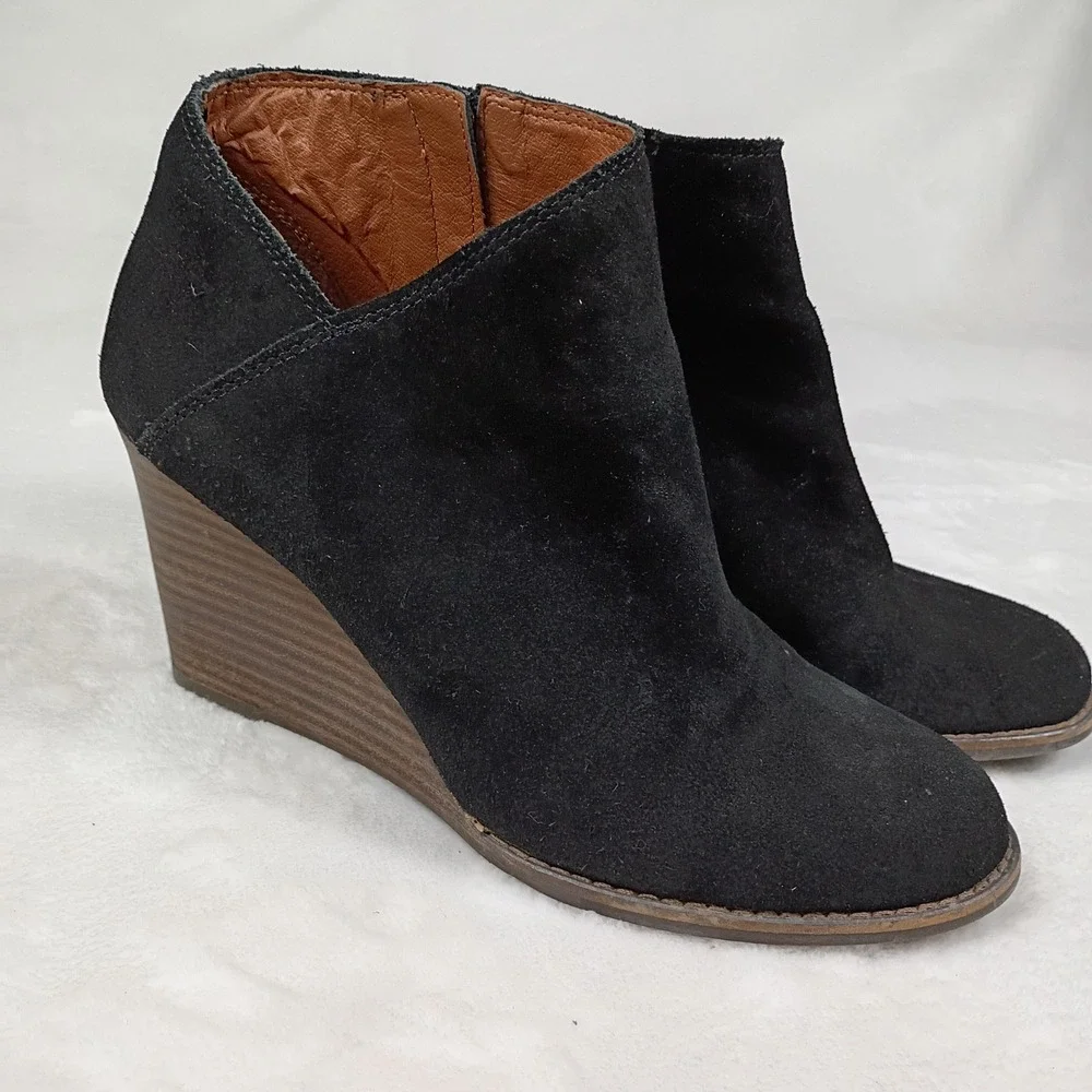 Lucky Brand Yakeena Black Suede‎ Wedge Ankle Boots Mens 8M